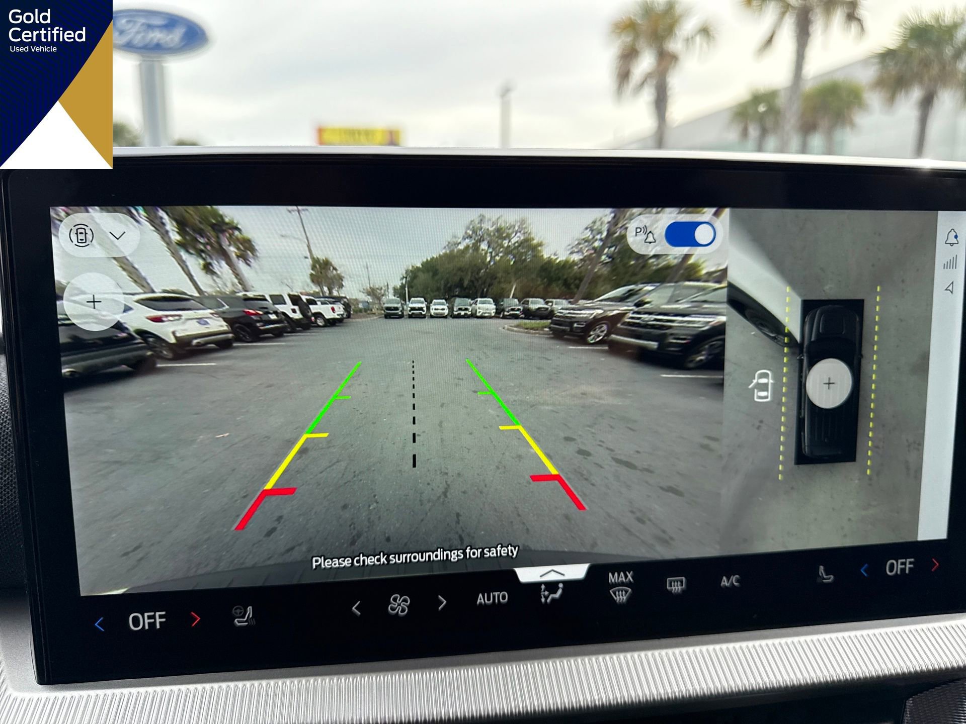 Certified 2025 Ford Explorer ST image 18