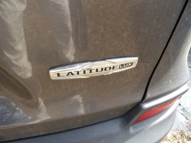 Used 2022 Jeep Cherokee Latitude Lux w/ Sun & Sound Group image 19