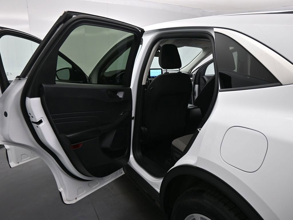 Certified 2022 Ford Escape SE image 43