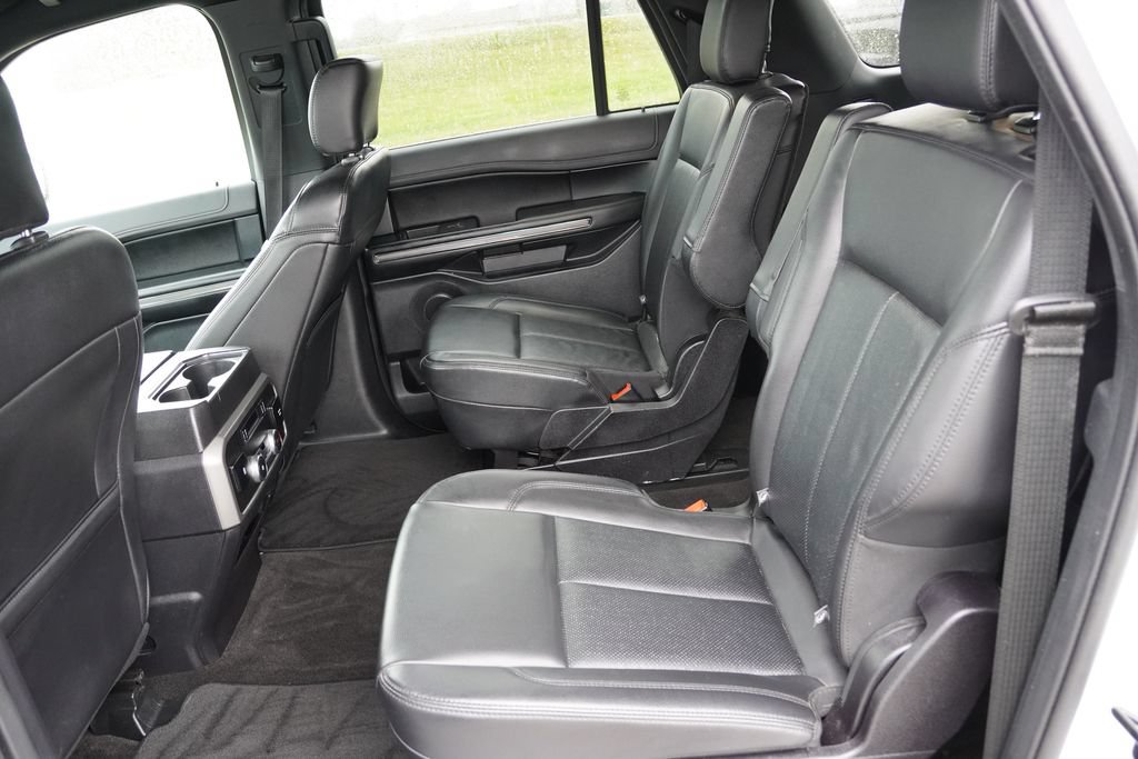 Certified 2020 Ford Expedition Max XLT w/ Equipment Group 202A AWD/4WD image 18
