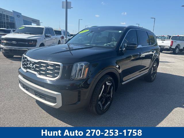 Used 2024 Kia Telluride S w/ S Sunroof Package