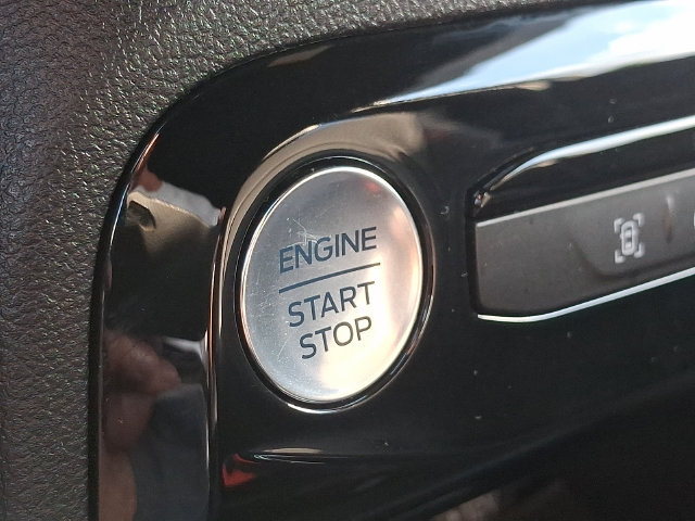 Certified 2024 Ford Escape ST-Line Select w/ Tech Pack #1 AWD/4WD image 22