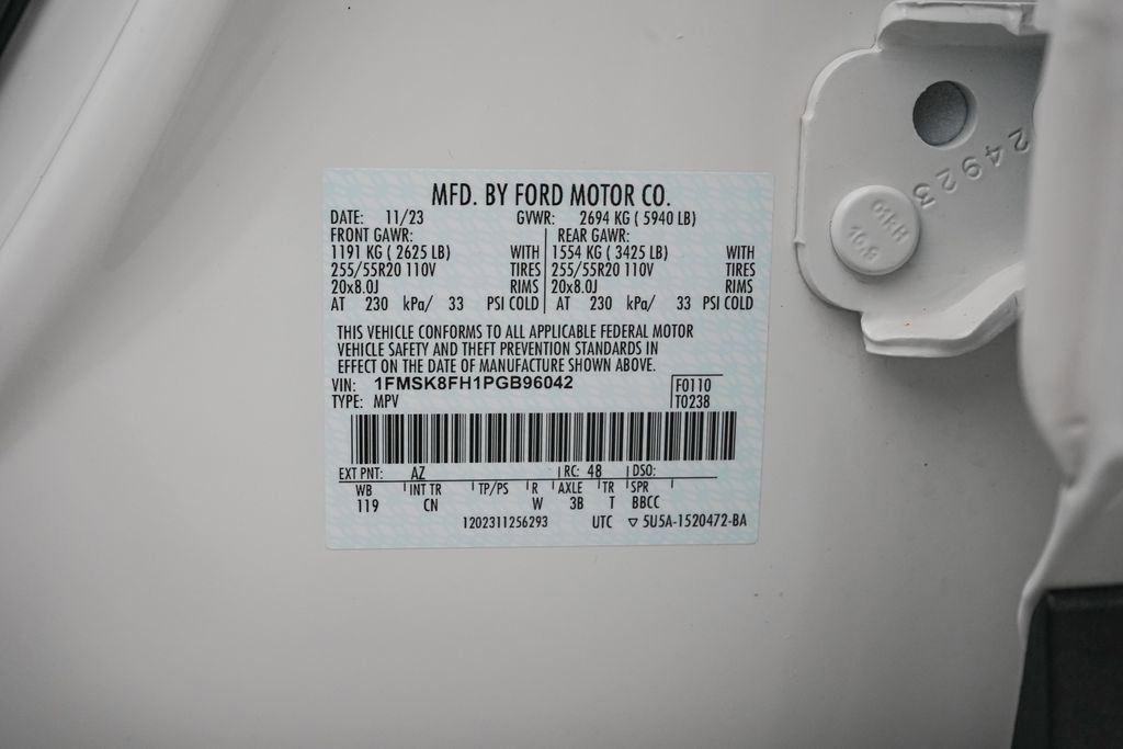 Certified 2023 Ford Explorer Limited w/ Equipment Group 301A AWD/4WD image 26