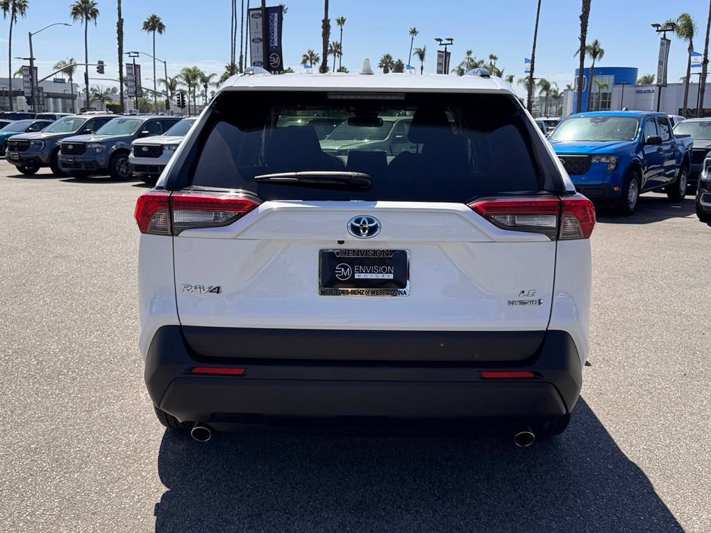 Used 2023 Toyota RAV4 LE AWD/4WD image 11