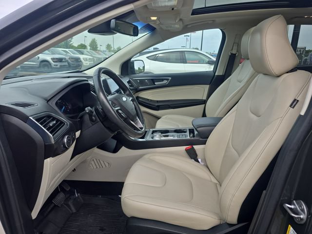 Certified 2022 Ford Edge Titanium w/ Class II Trailer Tow Package AWD/4WD image 14