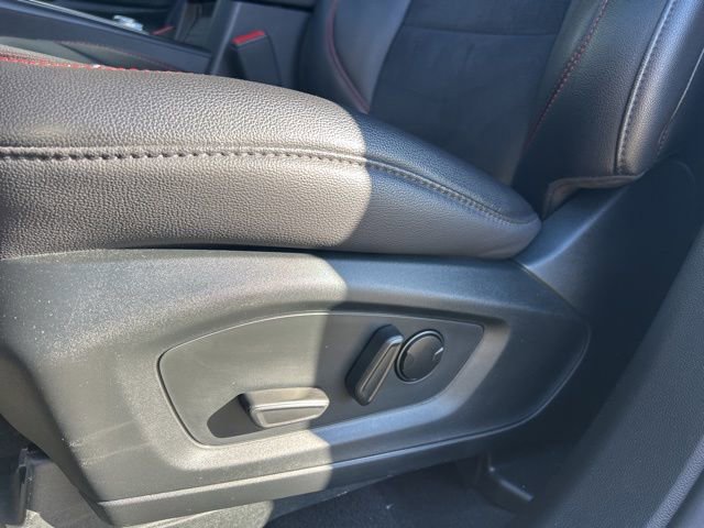 Certified 2024 Ford Explorer ST-Line w/ Class IV Trailer Tow Package image 23