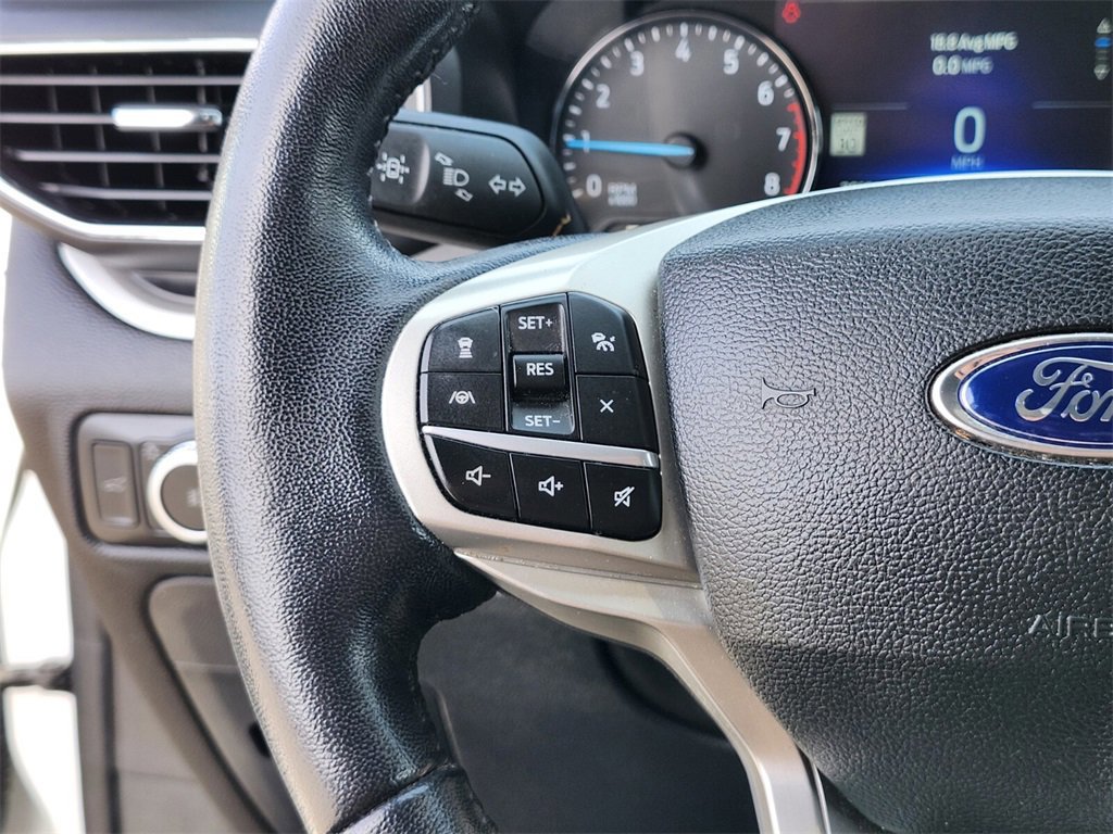 Certified 2022 Ford Explorer XLT w/ Equipment Group 202A image 30