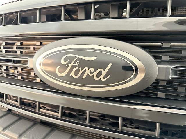 Certified 2022 Ford F250 XLT w/ Black Appearance Package image 23