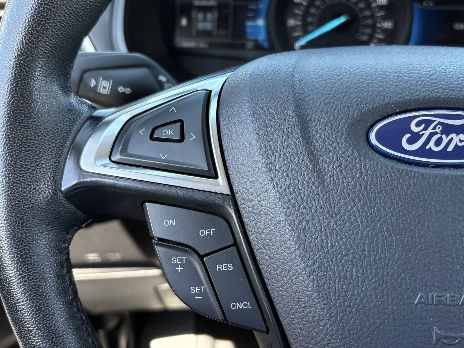 Certified 2024 Ford Edge SEL AWD/4WD image 37
