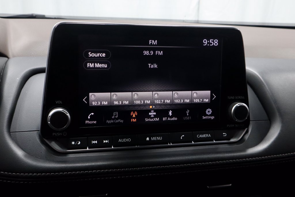 Used 2023 Nissan Rogue S FWD image 4