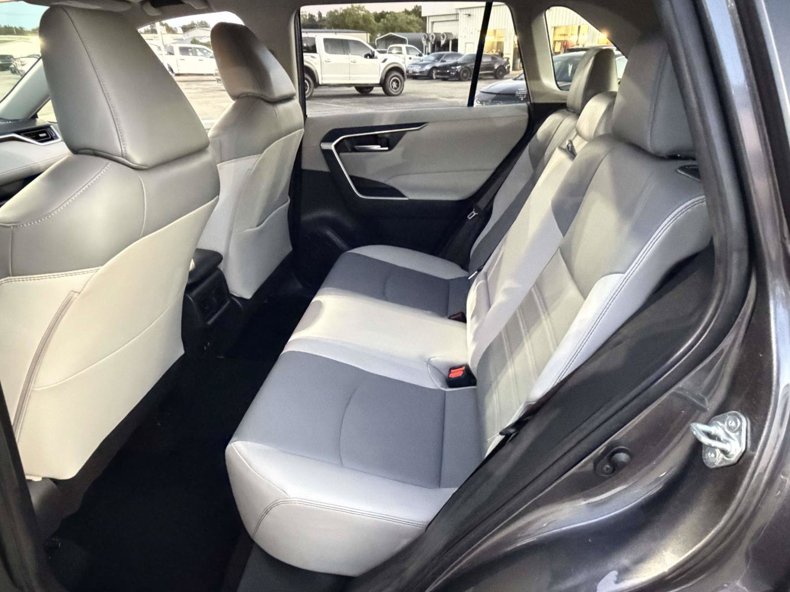 Used 2019 Toyota RAV4 XLE Premium w/ Cold Weather Package AWD/4WD image 25