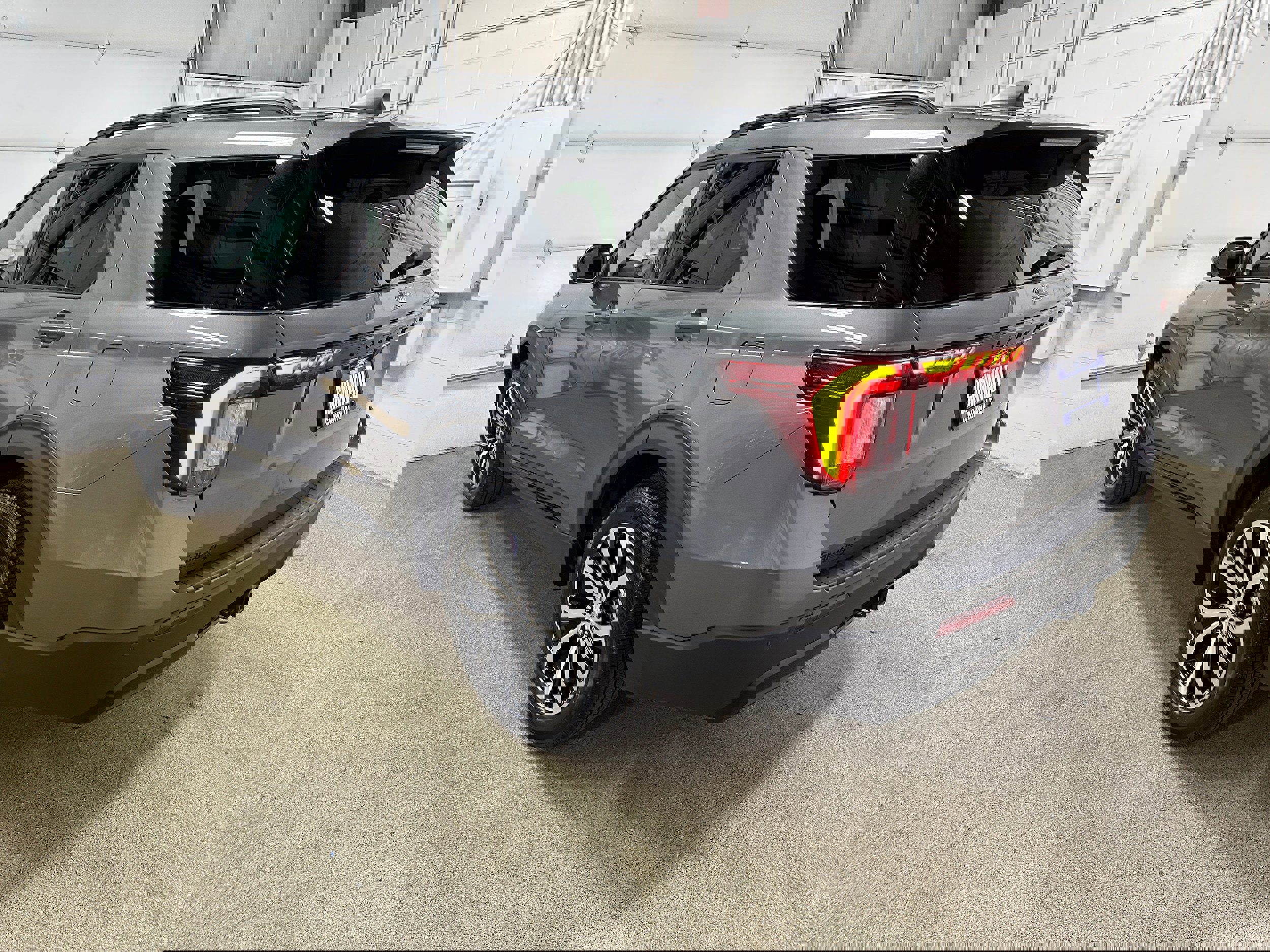 Certified 2025 Ford Explorer ST-Line image 5