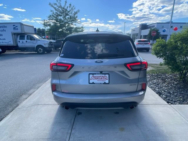 Certified 2023 Ford Escape ST-Line w/ Tech Pack #1 AWD/4WD image 7