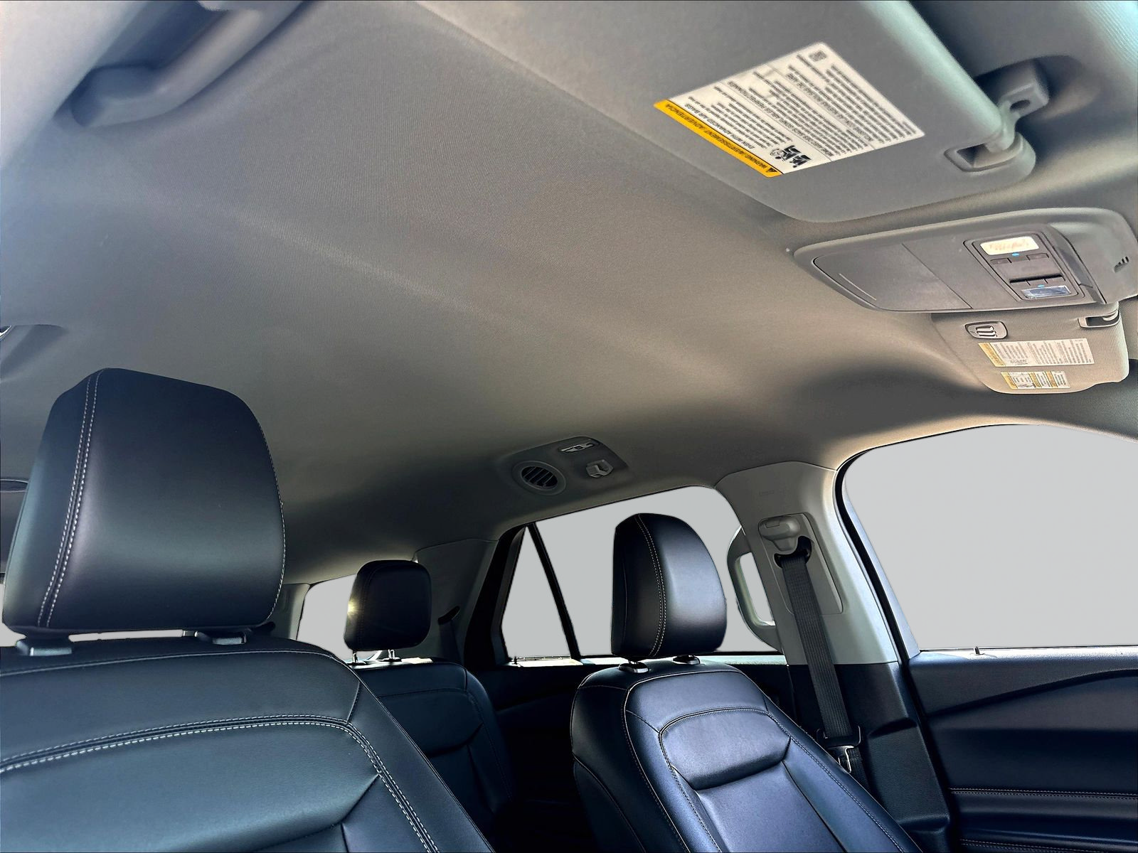 Certified 2023 Ford Explorer XLT w/ Equipment Group 202A RWD image 30
