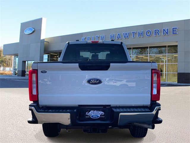Certified 2024 Ford F250 XLT image 3