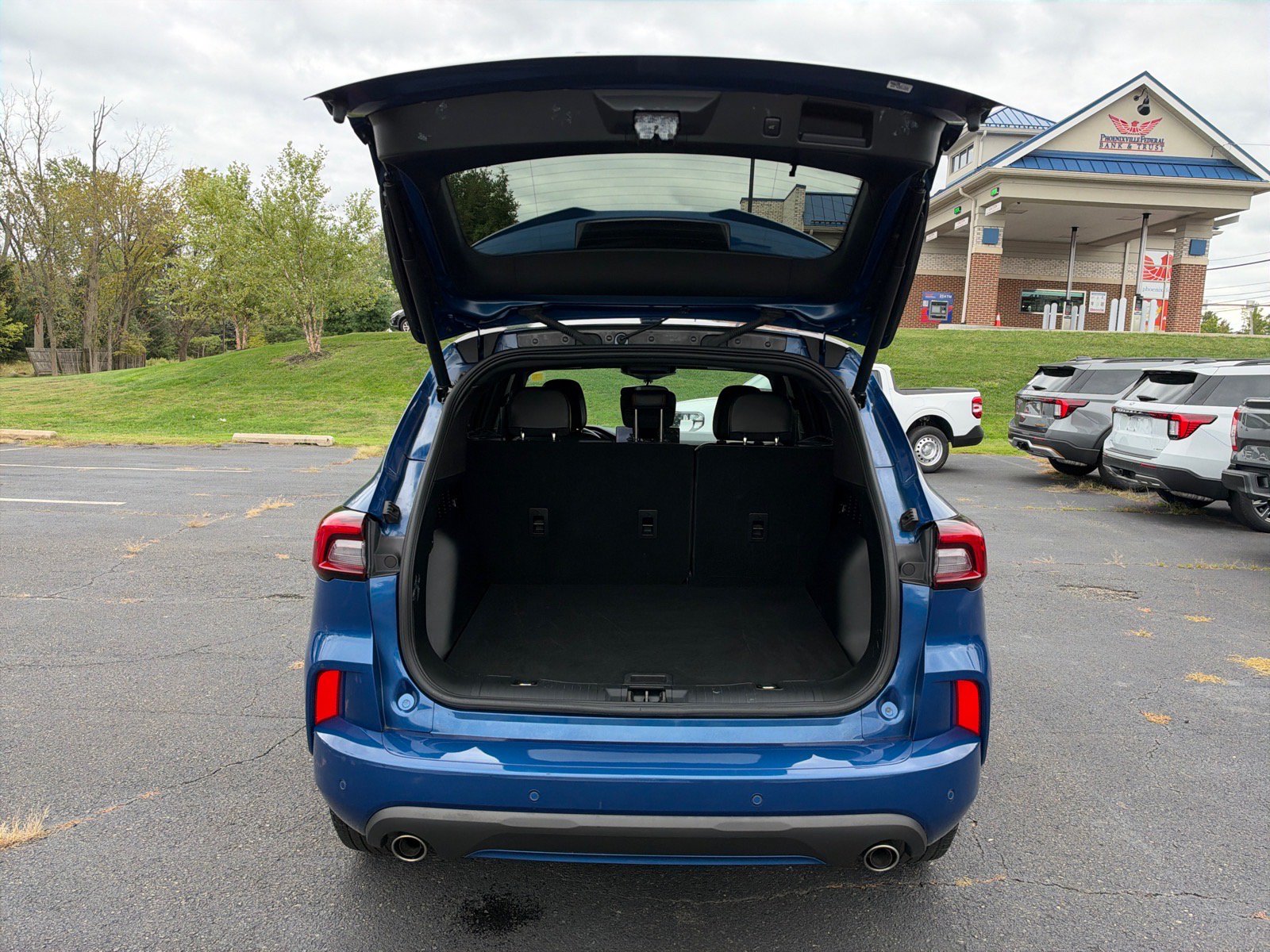 Certified 2023 Ford Escape ST-Line w/ Tech Pack #1 AWD/4WD image 12