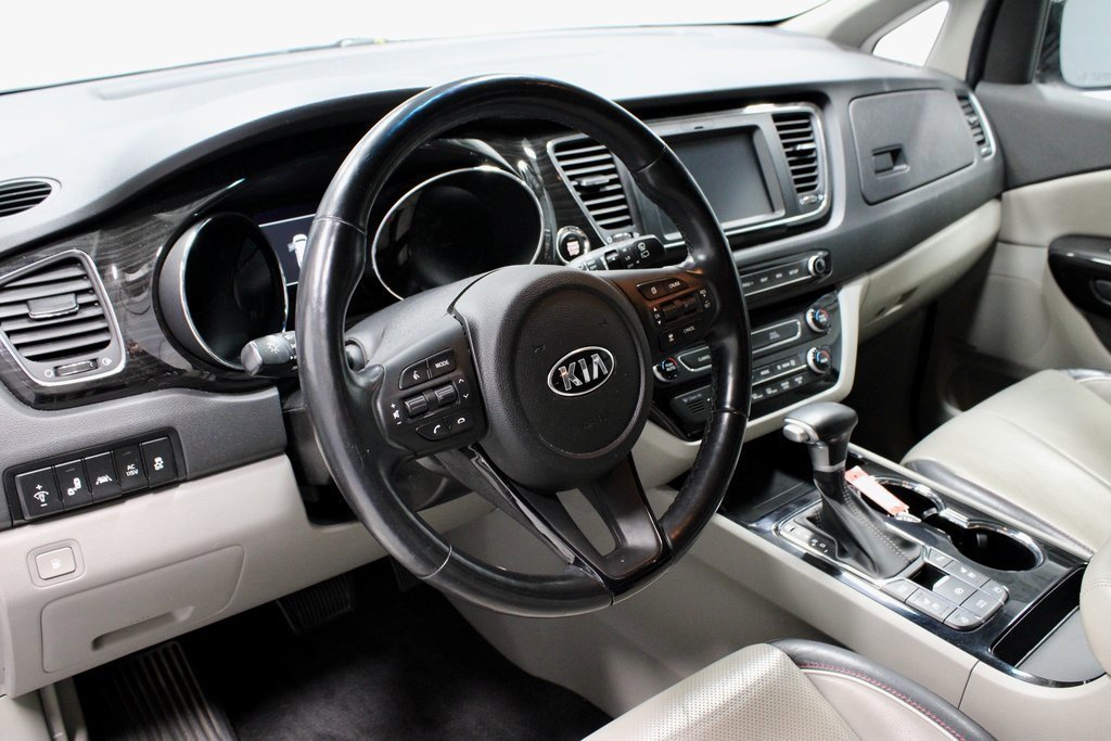 Used 2021 Kia Sedona SX image 29