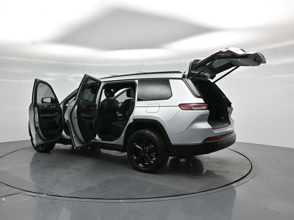 Used 2021 Jeep Grand Cherokee L Laredo AWD/4WD image 32