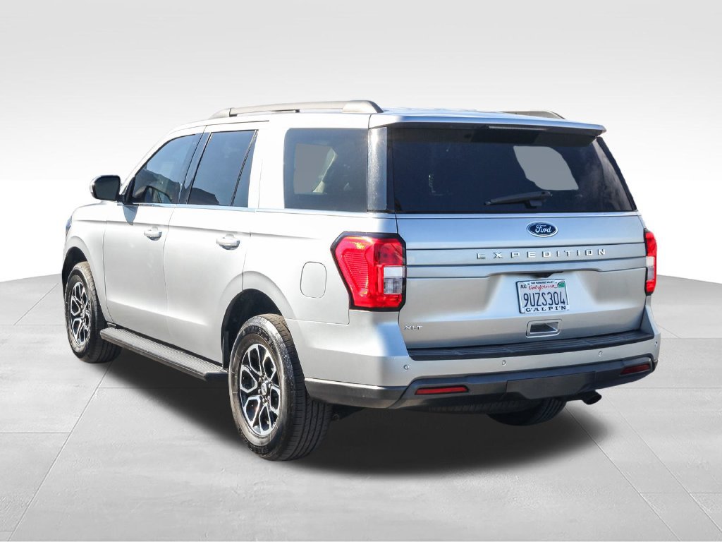 Certified 2022 Ford Expedition XLT RWD image 6