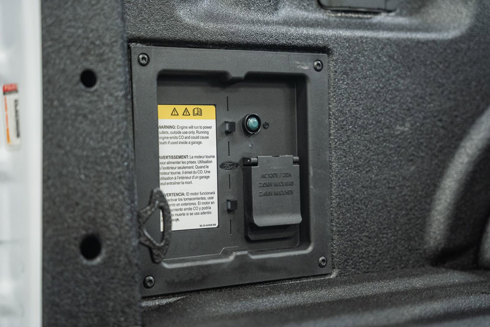 Certified 2023 Ford F150 Lariat w/ Equipment Group 502A High image 11