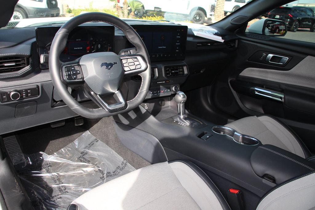 Certified 2025 Ford Mustang Convertible RWD image 19