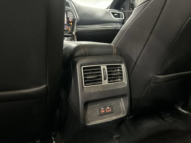 Used 2023 Nissan Maxima SR w/ Sport Mat Group FWD image 31