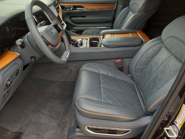 Used 2024 Jeep Grand Wagoneer Series III AWD/4WD image 24
