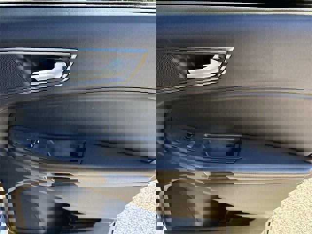 Certified 2024 Ford Edge SE image 20