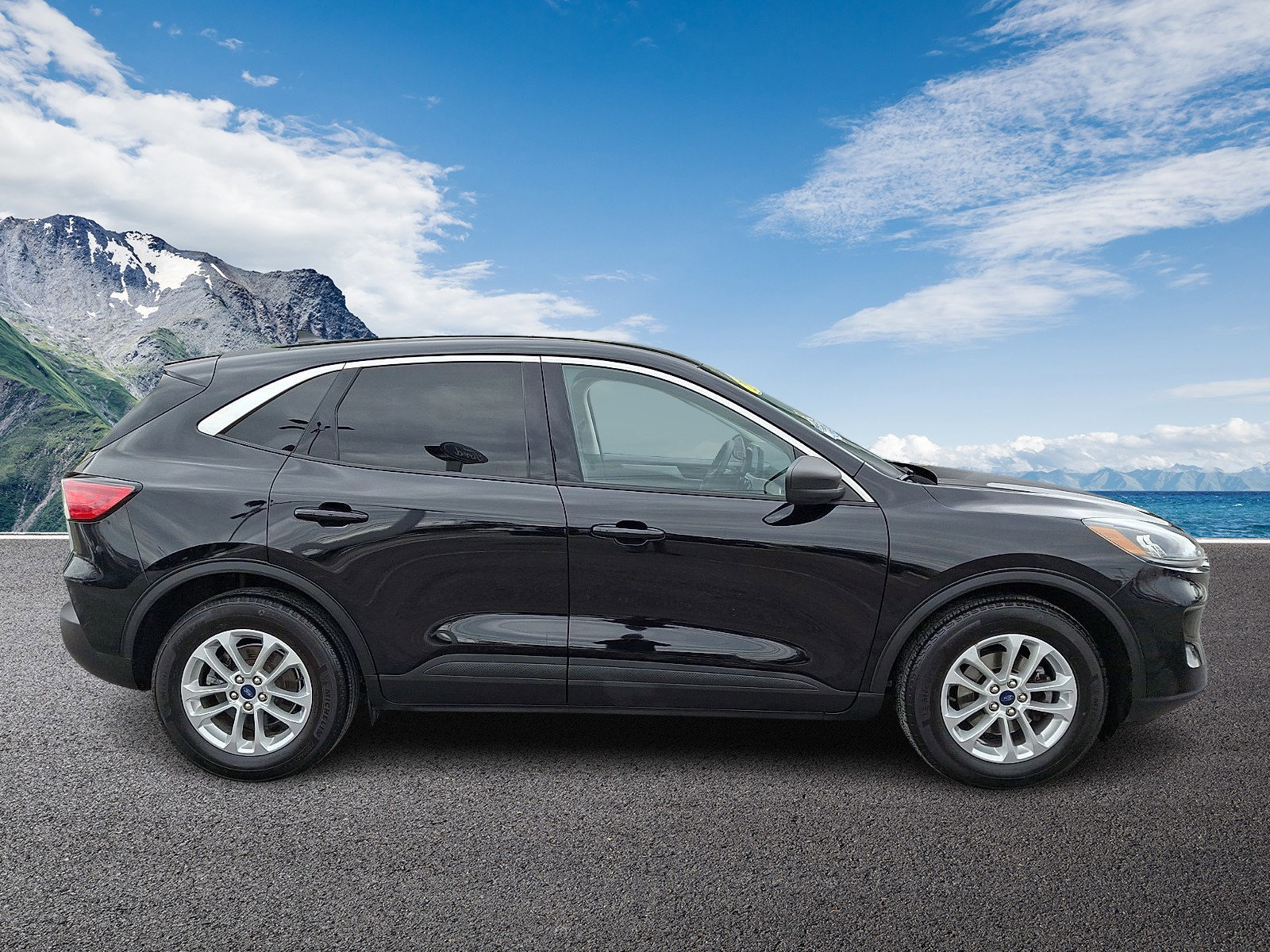 Certified 2022 Ford Escape SE w/ Convenience Package image 5