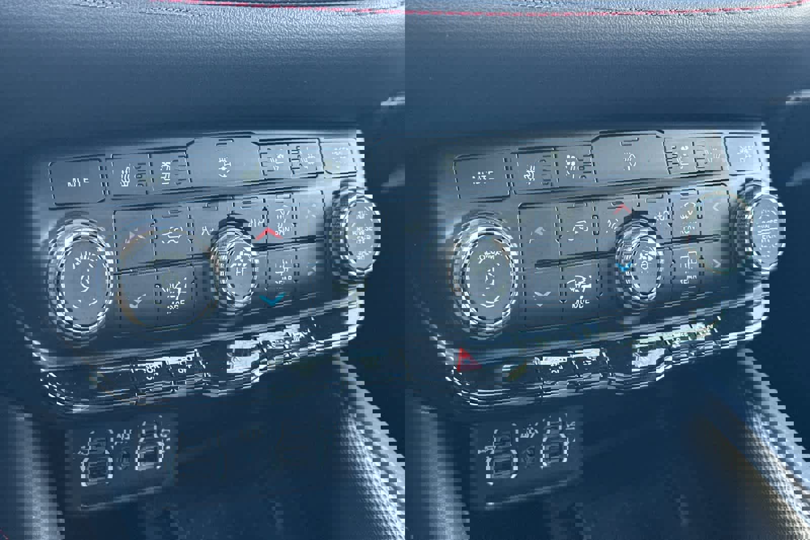 Used 2025 Dodge Durango R/T image 22