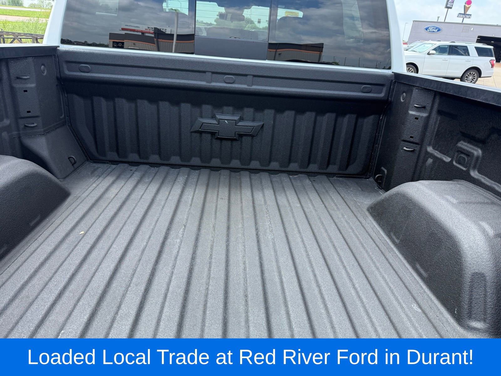 Used 2024 Chevrolet Silverado 1500 LT Trail Boss w/ LT Trail Boss Premium Package AWD/4WD image 9