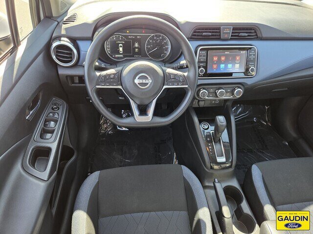 Used 2025 Nissan Versa SV FWD image 13