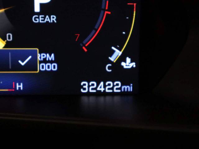 Used 2025 Chevrolet Colorado Trail Boss w/ LPO, Hood Decal Package AWD/4WD image 31