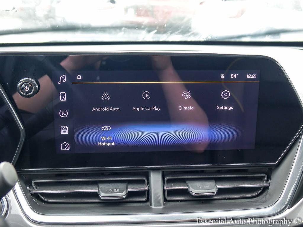 Used 2024 Chevrolet Trax ACTIV w/ Sunroof Package image 15