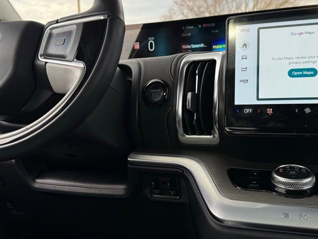 Certified 2025 Ford Expedition Platinum image 26