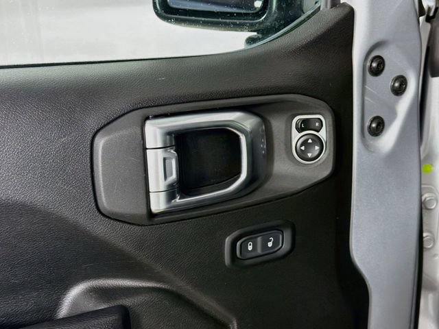 Used 2024 Jeep Wrangler Unlimited Rubicon AWD/4WD image 21
