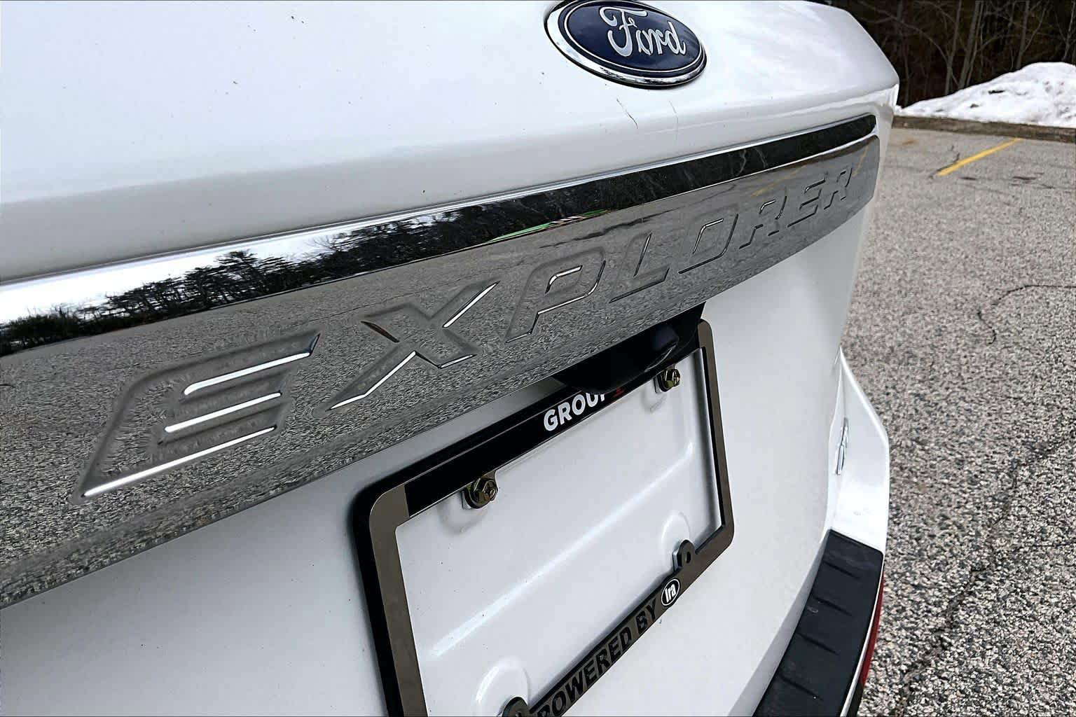Certified 2022 Ford Explorer XLT w/ Equipment Group 202A AWD/4WD image 10