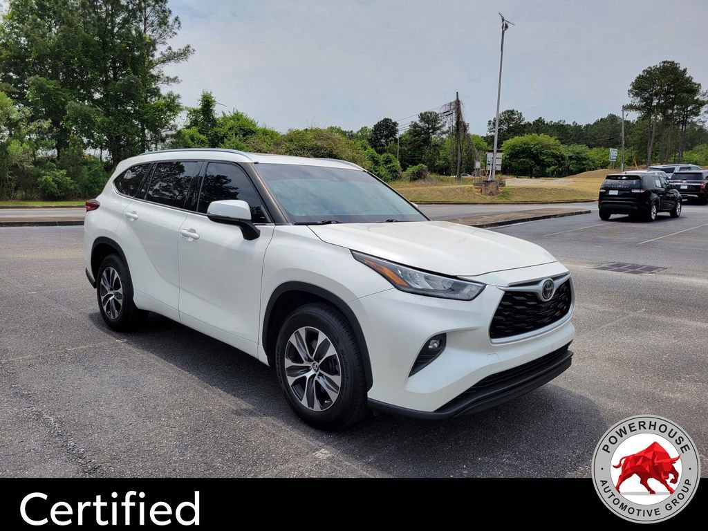 Used 2020 Toyota Highlander XLE FWD image 7