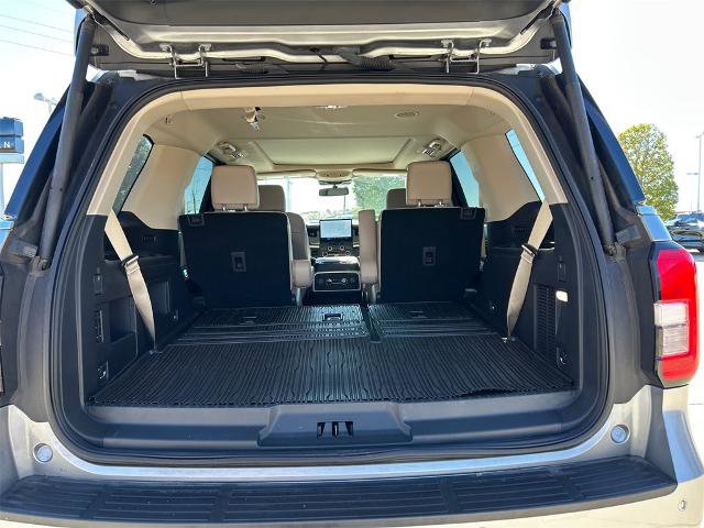 Certified 2023 Ford Expedition XLT image 9