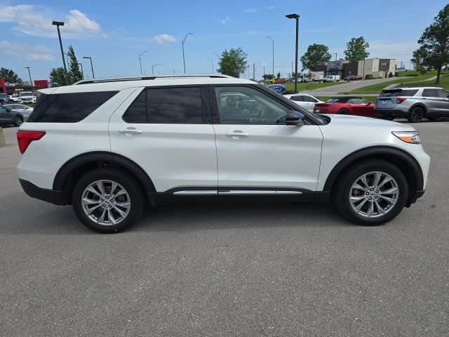 Certified 2023 Ford Explorer Limited w/ Limited Technology Package AWD/4WD image 6