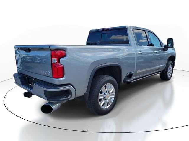 Used 2024 Chevrolet Silverado 2500 High Country w/ High Country Premium Package image 3