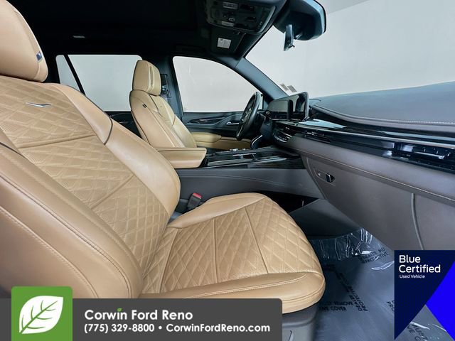Used 2022 Cadillac Escalade Premium Luxury AWD/4WD image 34