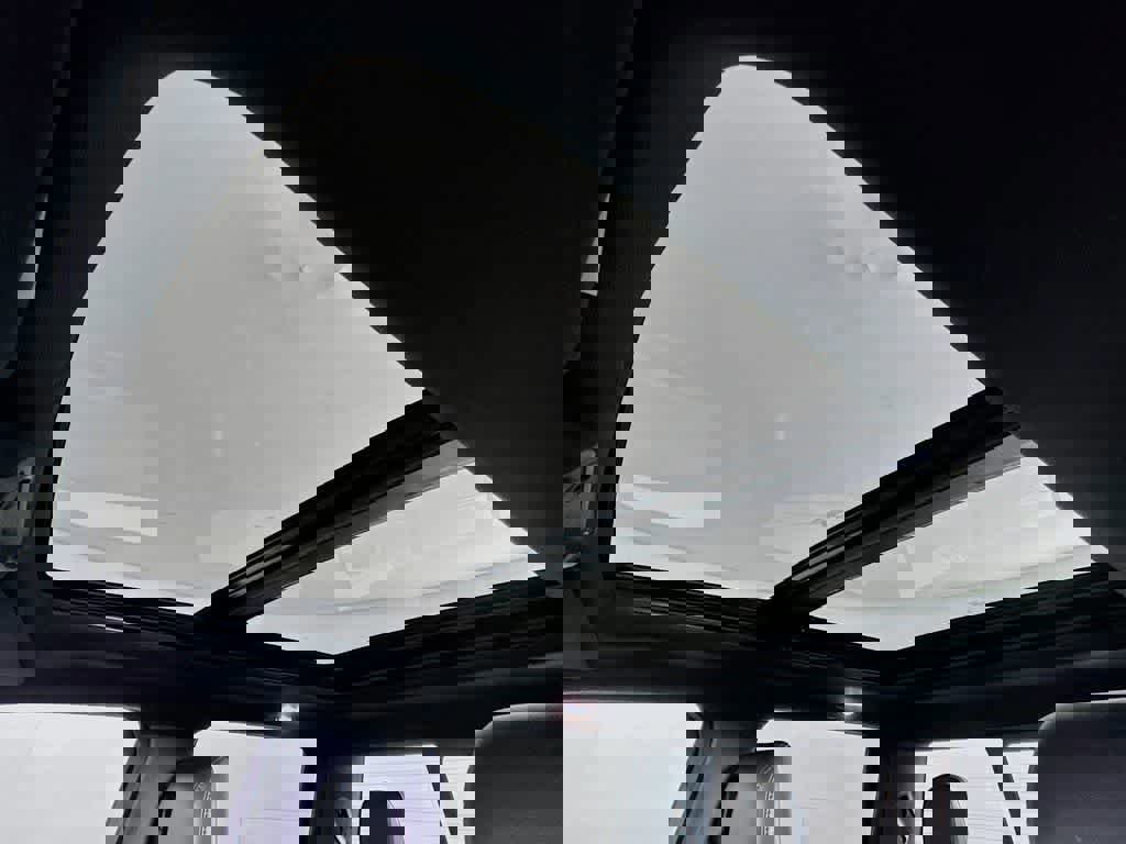 Certified 2019 Ford F150 Raptor w/ Equipment Group 802A Luxury image 30