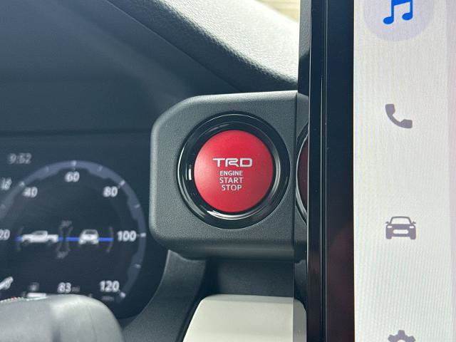 Used 2024 Toyota Tacoma TRD Sport AWD/4WD image 19