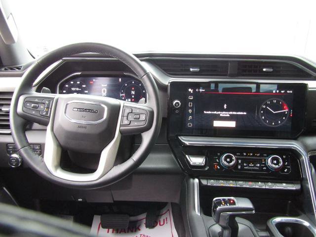 Used 2023 GMC Sierra 1500 Denali w/ Technology Package AWD/4WD image 5