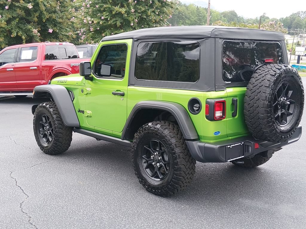 Used 2025 Jeep Wrangler Sport AWD/4WD image 6