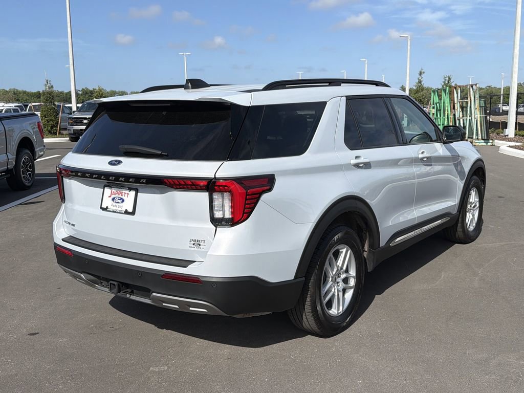 Certified 2025 Ford Explorer Active w/ Active Comfort Package image 4