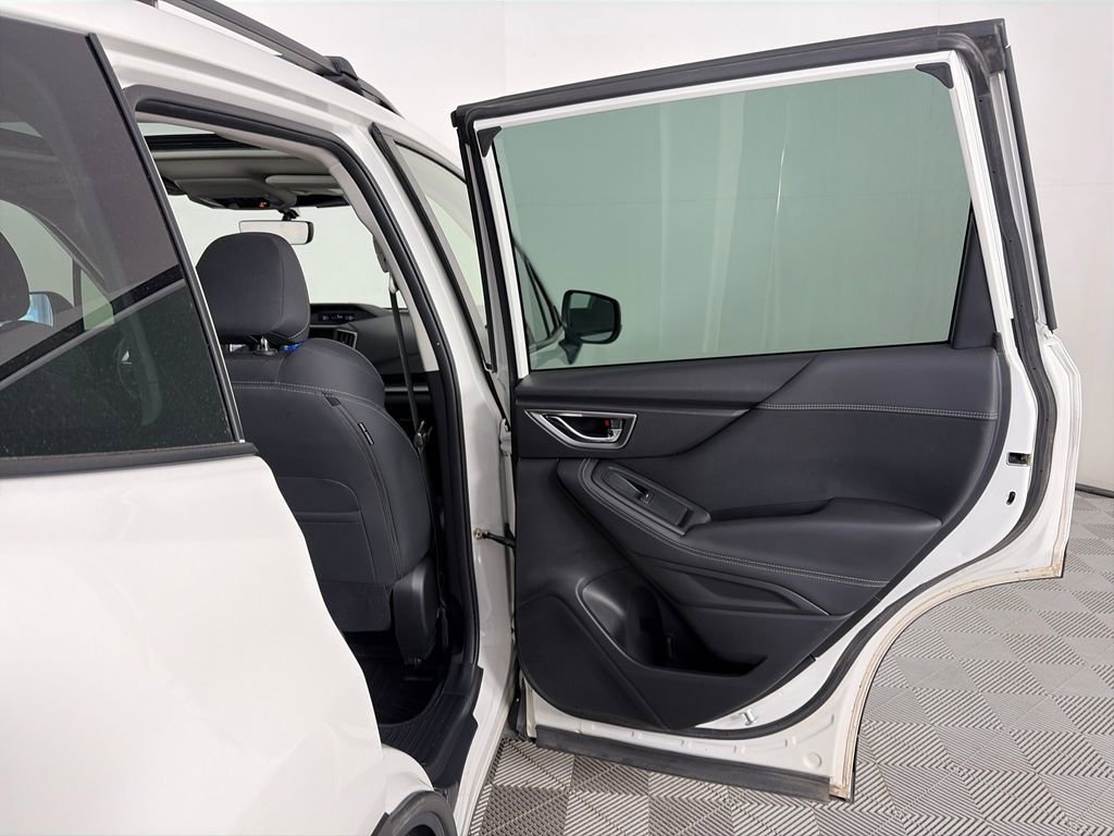 Used 2023 Subaru Forester Premium AWD/4WD image 27