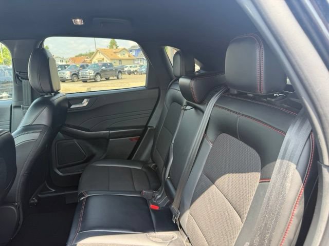 Certified 2025 Ford Escape ST-Line AWD/4WD image 15