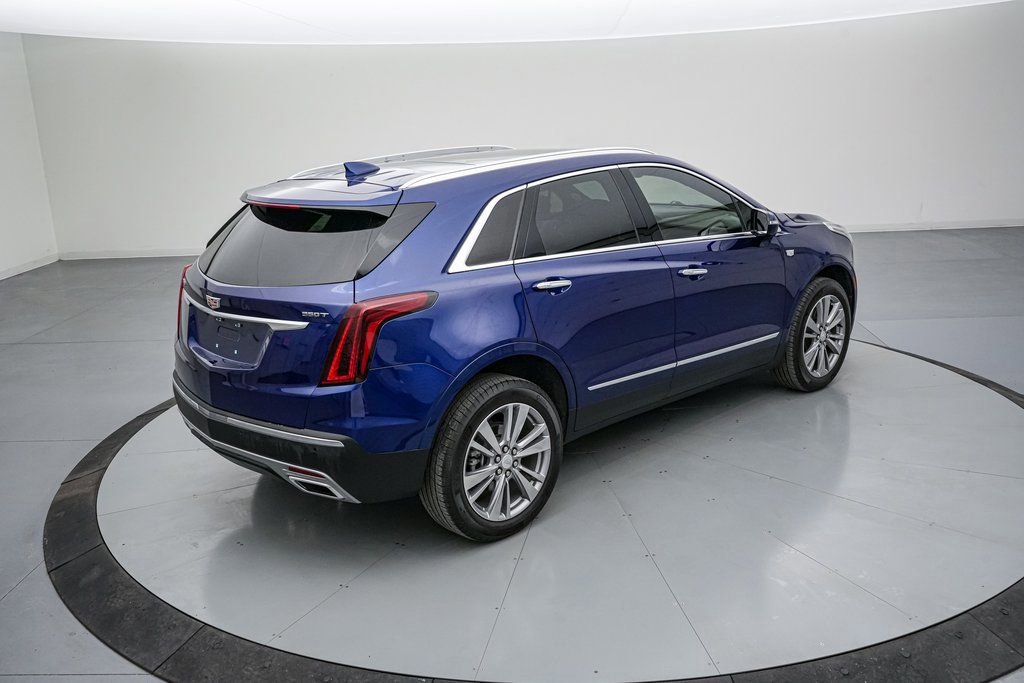 Used 2024 Cadillac XT5 Premium Luxury image 5